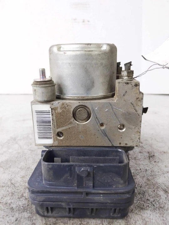 Toyota Tundra 2005-2006 ABS Anti-Brake Lock Pump Assembly Vacuum 4x2 | OEM image 2