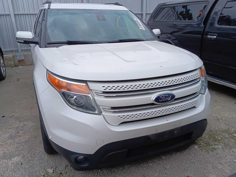 2014-2015 FORD EXPLORER ABS Brake Module and Pump Assembly W/O Adaptive Cruise