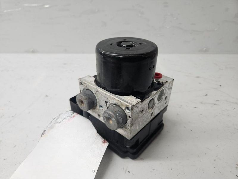 2010 Cadillac SRX - ABS Anti-Lock Brake Pump Assembly | OEM image 2
