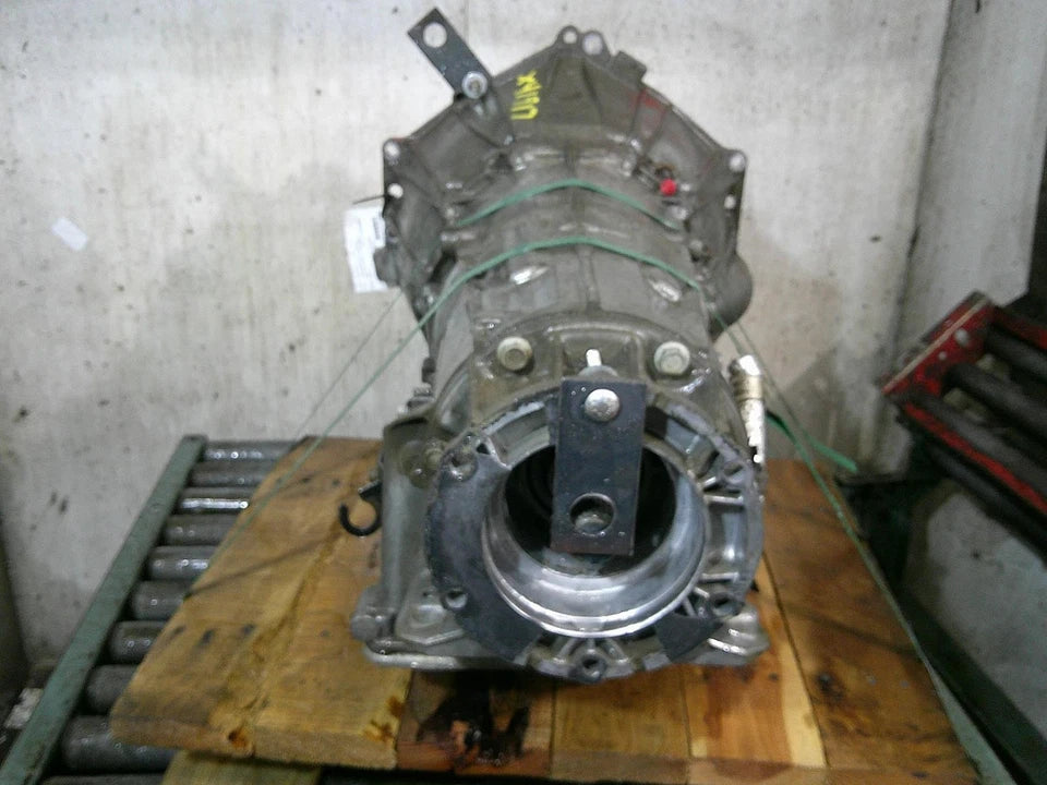 2015-2018 Chevy Silverado GMC Sierra Tahoe 5.3L 4x4 Automatic Transmission OEM image 2