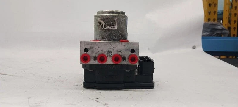 Honda HR-V 2016-2018 AWD ABS Anti-Lock Brake Pump Module Assembly | OEM image 1