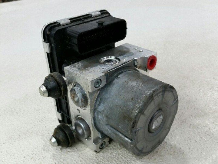 2014-2017 Mitsubishi Outlander Sport - ABS Anti-Lock Brake Pump Assembly | OEM image 0
