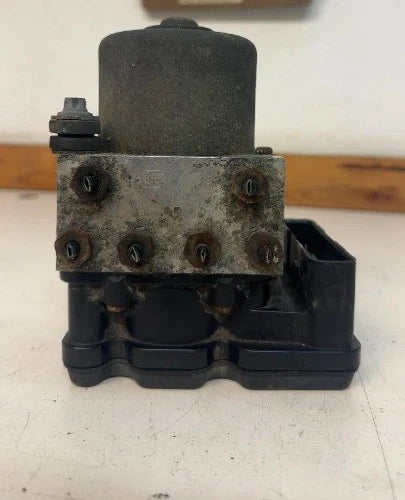 Chevy Cobalt 2005-2006 ABS Anti-Lock Brake Pump Module Assembly | OEM image 0