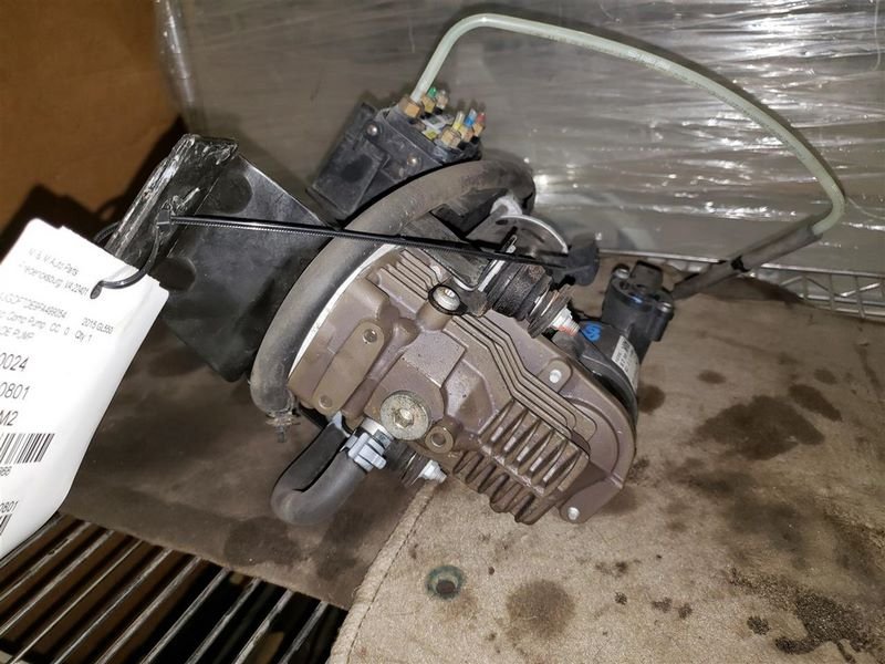 2012-2015 Mercedes ML GL Class Air Suspension Compressor OEM W166 X166 image 1