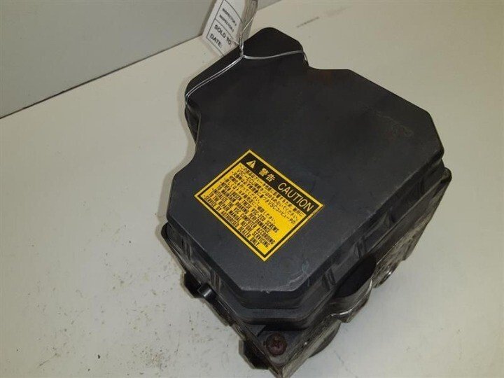 2004-2007 Toyota Highlander ABS Anti-Lock Brake Pump Assembly | OEM image 1