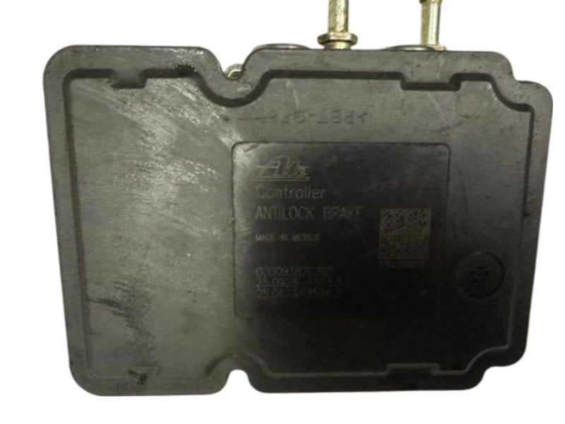 2009-2010 Chrysler Town & Country ABS Pump Module Assembly - OEM image 2