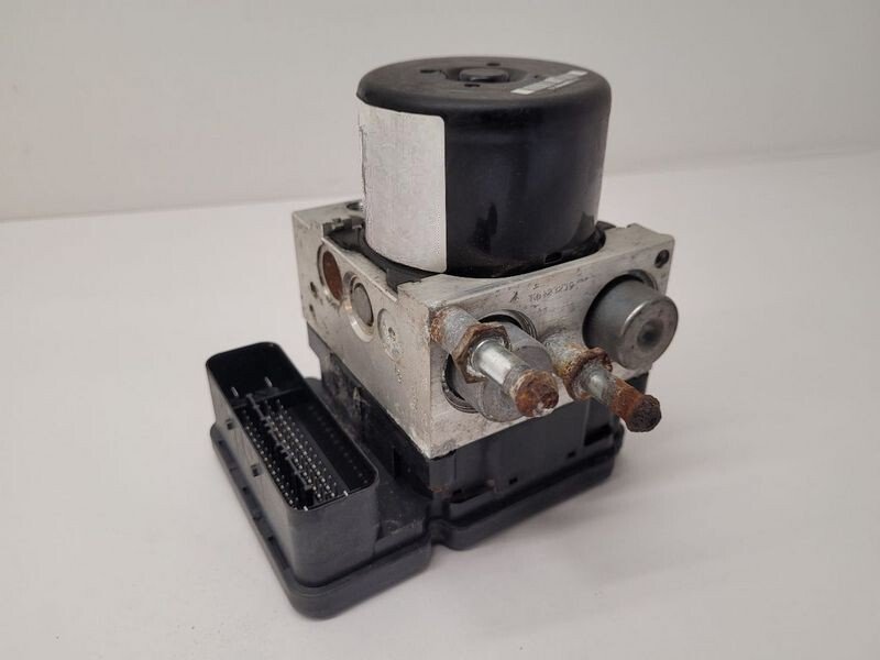 GMC Terrain 2012-2017 Terrain ABS Anti-Lock Brake Pump Assembly | OEM image 0