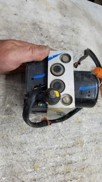 1998-2000 Honda Civic EX, LX ABS Anti-Lock Brake Pump Modulator Assembly | OEM image 2