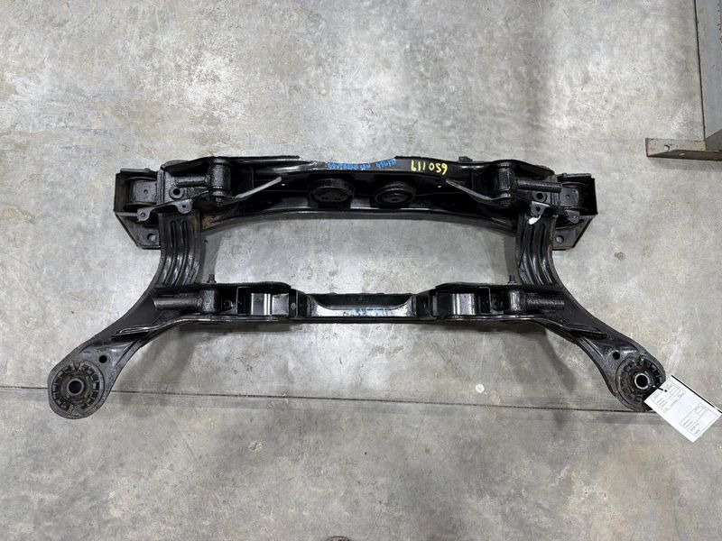 2001-2013 Toyota Highlander AWD Rear Crossmember Subframe Assembly-OEM