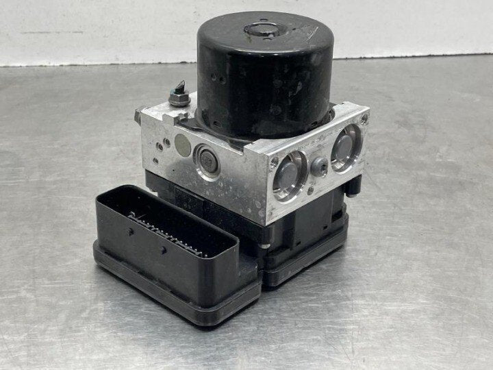 2015-2016 Volkswagen Beetle / Jetta ABS Actuator Pump - OEM image 1