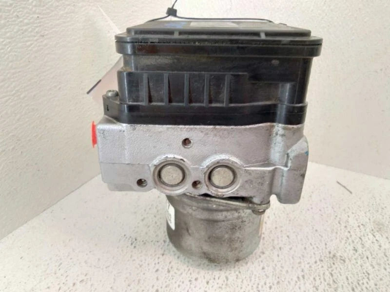 Honda Pilot 2006-2008 AWD ABS Anti-Lock Brake Pump Assembly | OEM image 0