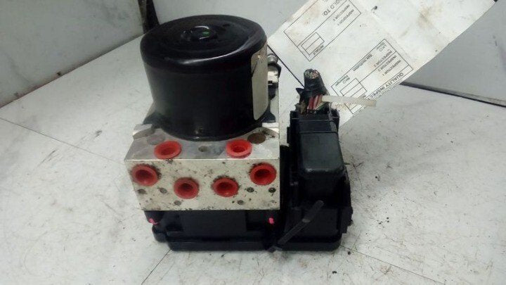 2007 Jeep Liberty 3.7L ABS Pump Assembly - OEM image 0