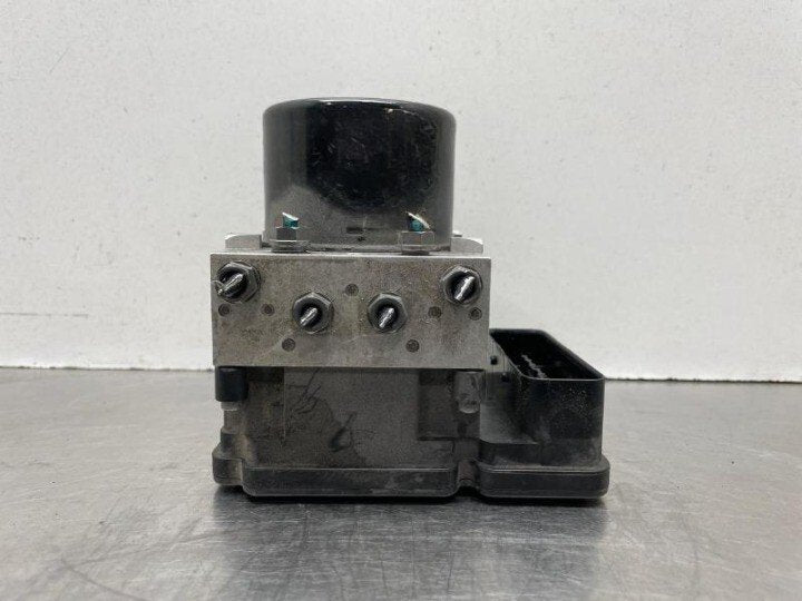 2015-2016 Volkswagen Beetle / Jetta ABS Actuator Pump - OEM image 0