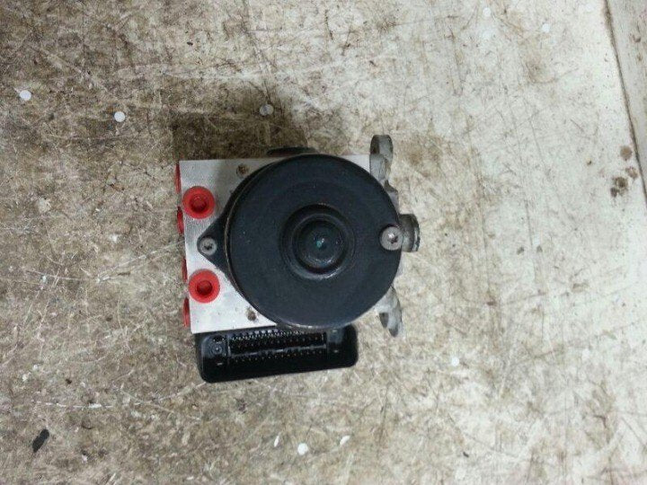 Honda Odyssey 2007-2010 ABS Anti-Lock Brake Pump Assembly | OEM image 0
