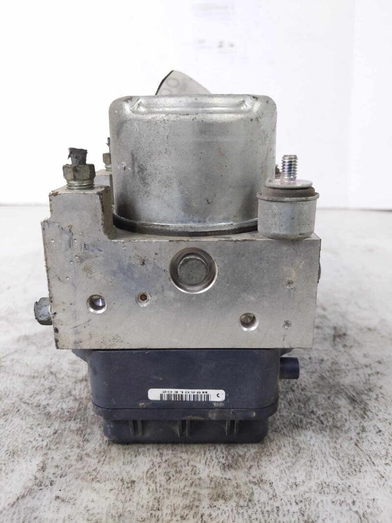 Toyota Tundra 2005-2006 ABS Anti-Brake Lock Pump Assembly Vacuum 4x2 | OEM image 3
