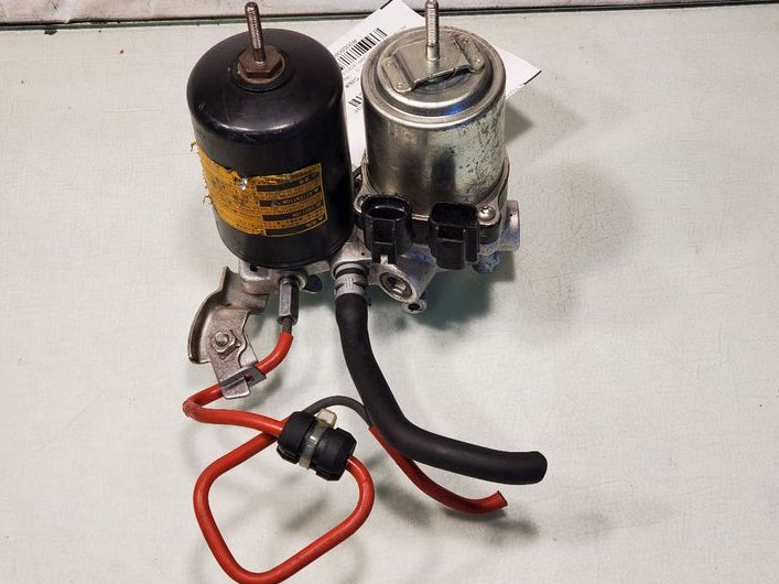Toyota Prius (2010-2015) ABS Anti-Lock Brake Pump & Brake Booster Assembly – Genuine OEM