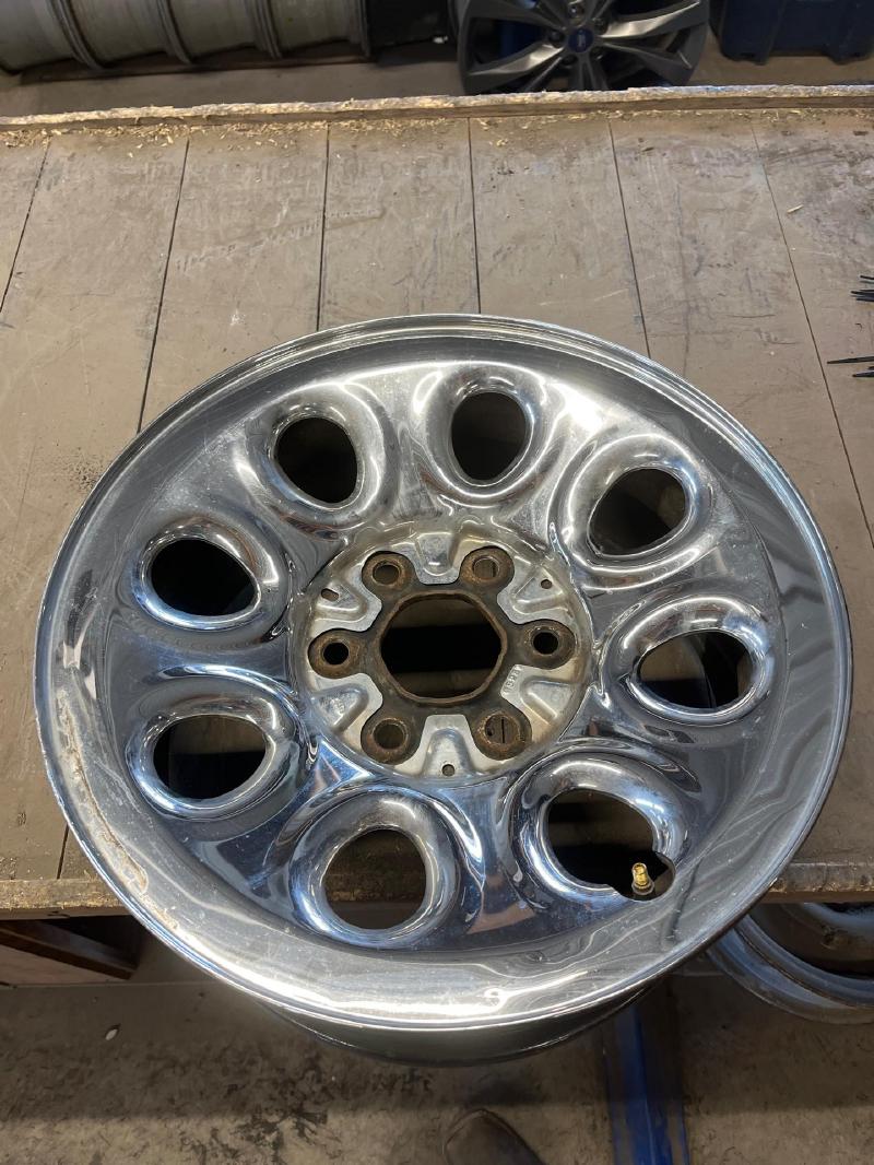 17" 6-Lug Alloy Wheel Rim Fits Chevy Silverado Tahoe GMC Sierra 1500 (Part #9608 Blem)
